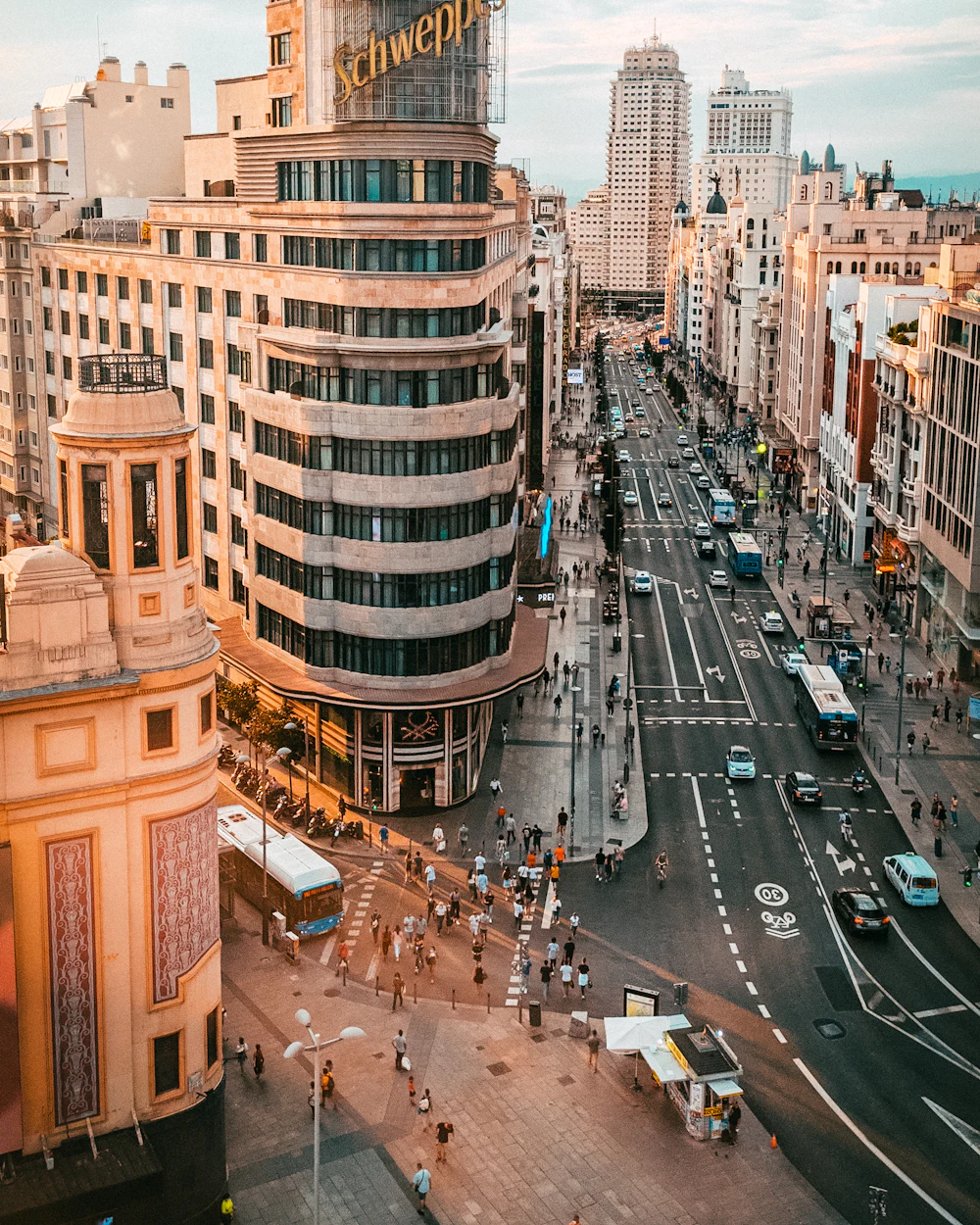 Edificios de la Gran Vía de Madrid desde arriba